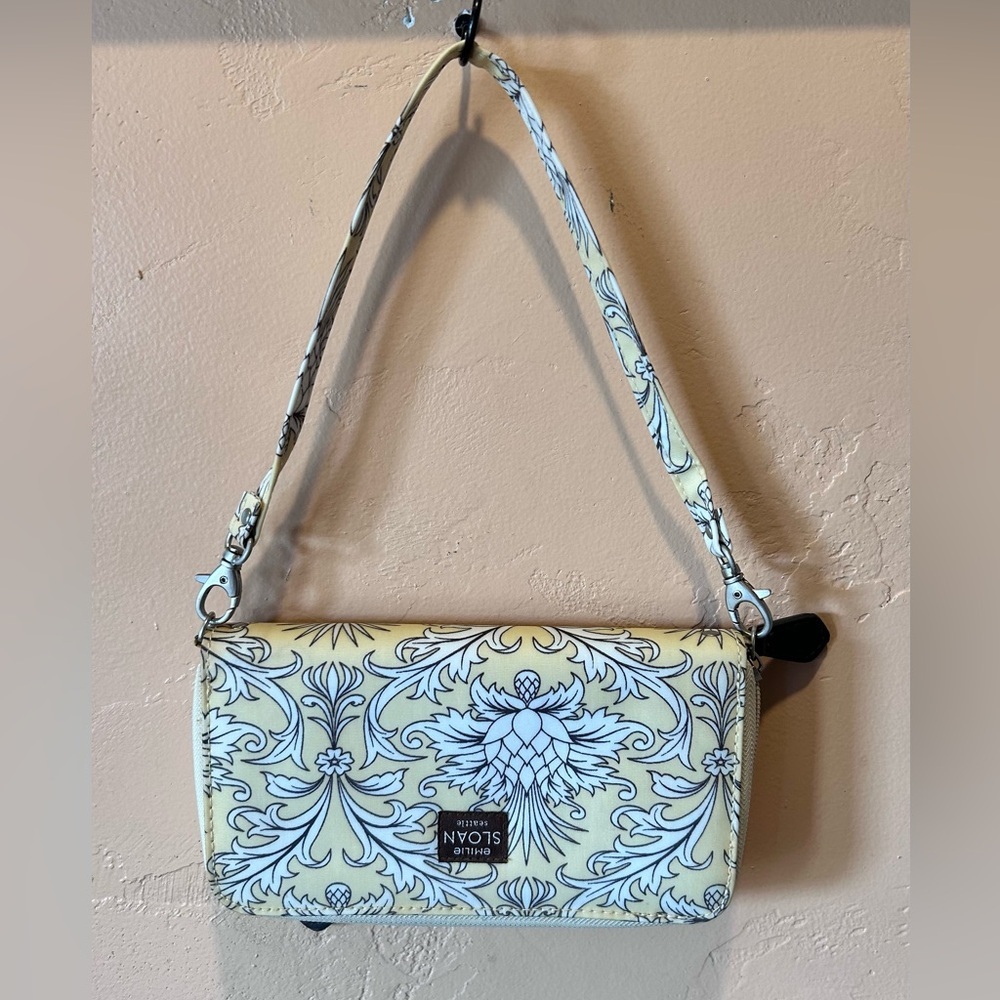 eMILIE SLOAN seattle pastel yellow wristlet. White Lotus Flower Pattern. NEW! - Picture 11 of 11